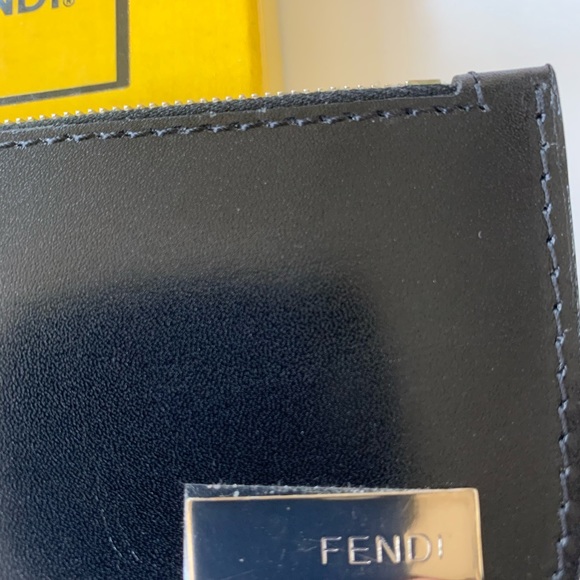 FENDI KEYCHAIN WITH CARD CASE.  VINTAGE FENDI - Picture 4 of 12